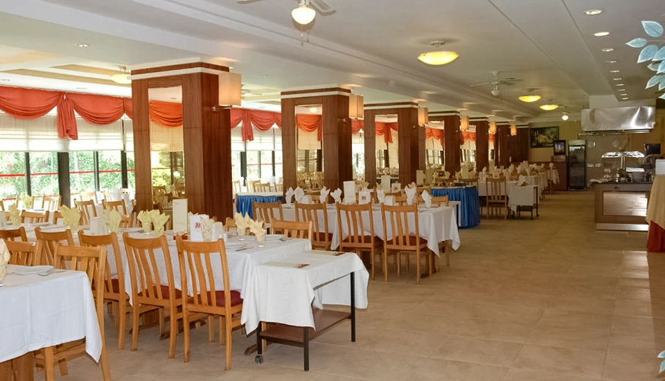 هتل ماربل بای پالم وینگز کوش آداسی